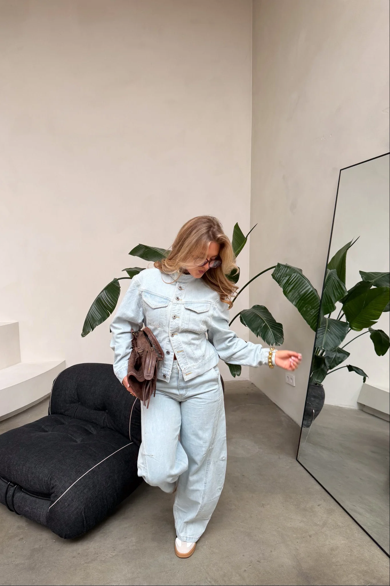 Light Wash Balloon Jeans