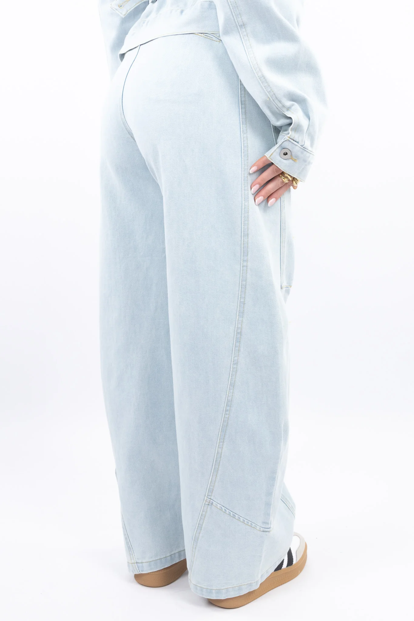 Light Wash Balloon Jeans - Image 6
