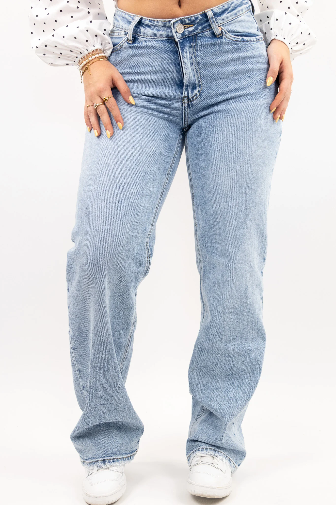Mid Waist Jeans